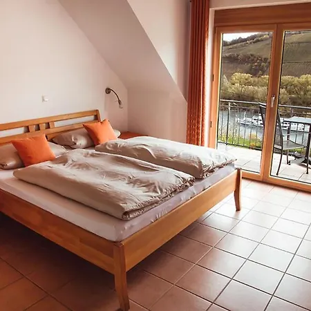 Weingut Arns רייל